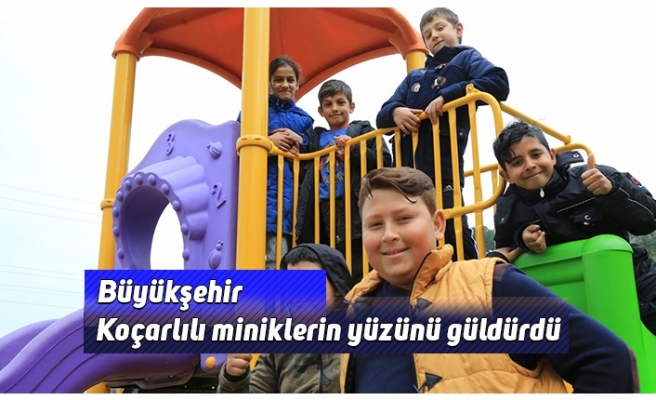 Büyükşehir Koçarlılı miniklerin yüzünü güldürdü