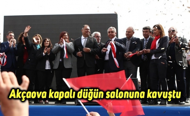 Akçaova kapalı düğün salonuna kavuştu