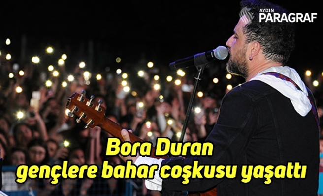 Bora Duran gençlere bahar coşkusu yaşattı