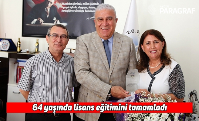 64 yaşında lisans eğitimini tamamladı