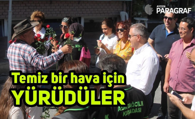 temiz bir hava için yürüdüler