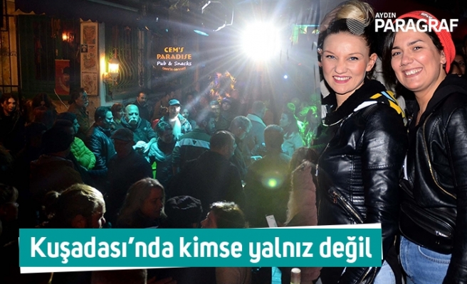 Kuşadası’nda kimse yalnız değil