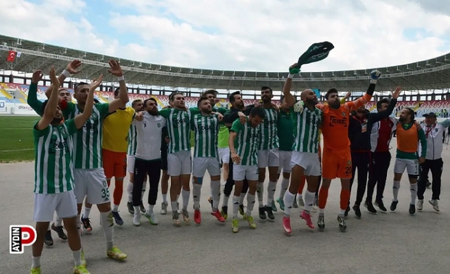 Efeler 09 Play-Off'ta ilk engeli geçti 3-2