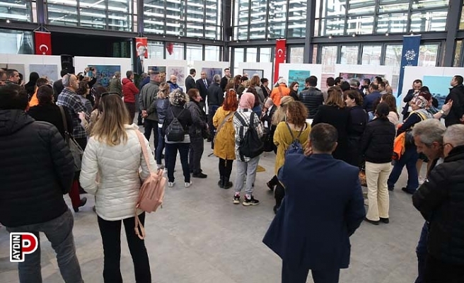 Ressam Abacıoğlu'nun eserleri Tekstil Park Sanat Galerisi'nde