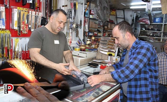 Teknoloji gelişse de koyun üreticileri eski yöntemlerden vazgeçmiyor