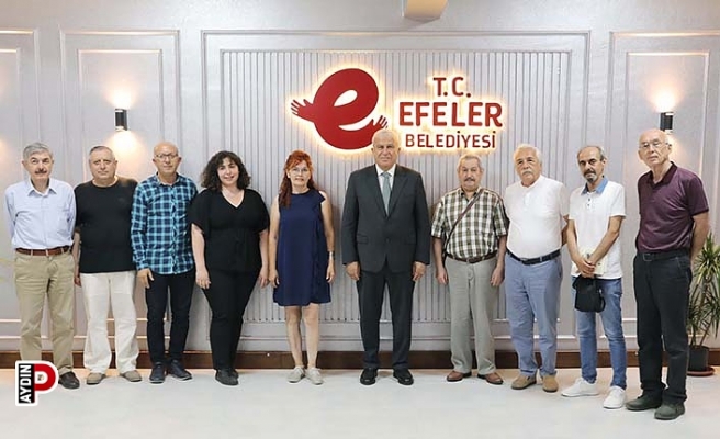 Başkan Atay yazarlarla buluştu