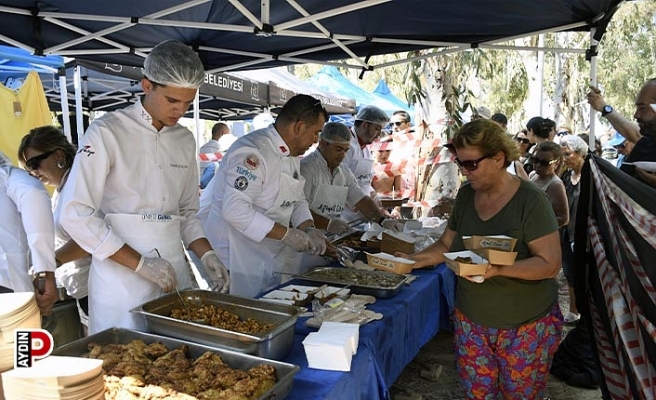 Binlerce Giritli Kuşadası’nda Buluştu