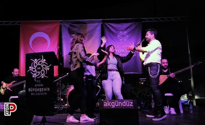 Büyükşehir 'Yaz Konserleri' Karacasu'dan başladı