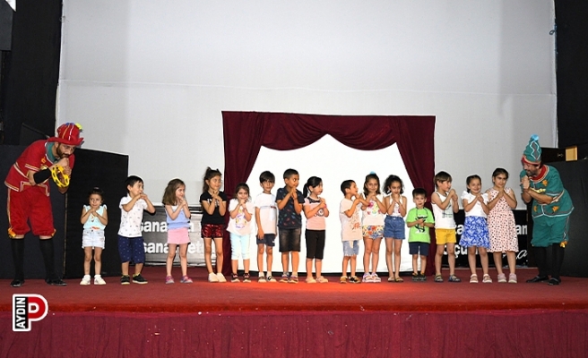 Çineli minikler Hacivat ve Karagöz ile eğlendi