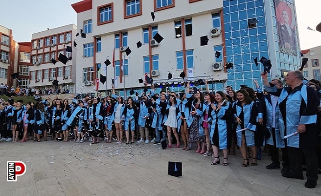 Ziraat Fakültesi'nde mezuniyet coşkusu