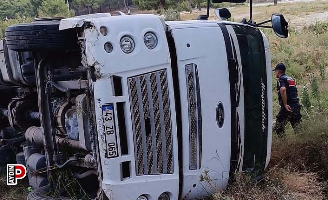 Freni boşalarak devrilen kamyonun sürücü hayatını kaybetti