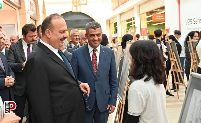 '100.Yılında Cumhuriyet ve Atatürk' konulu resim sergisi açıldı