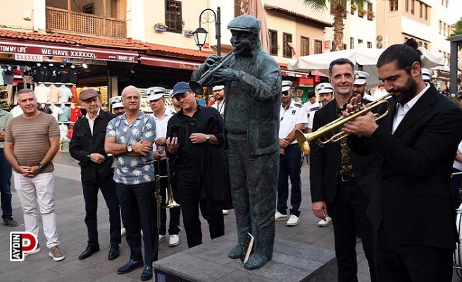 CAZ MÜZİĞİN EFSANESİ ‘MAFFY’ KUŞADASI’NDA ANILDI