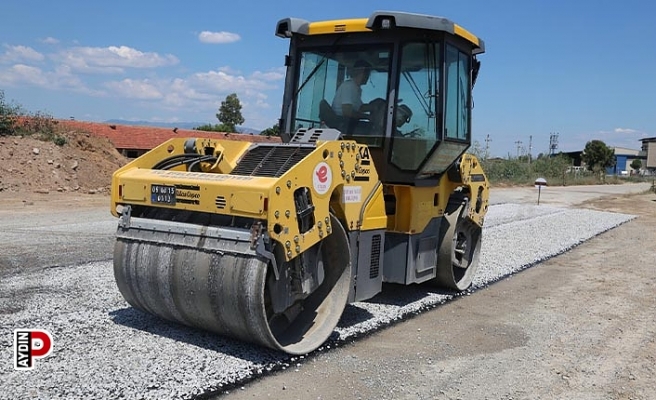 Efeler Belediyesi yol yapım çalışmalarını sürdürüyor