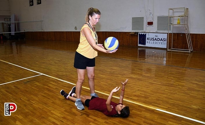 Kuşadası'nda kış spor okulları için kayıtlar sürüyor