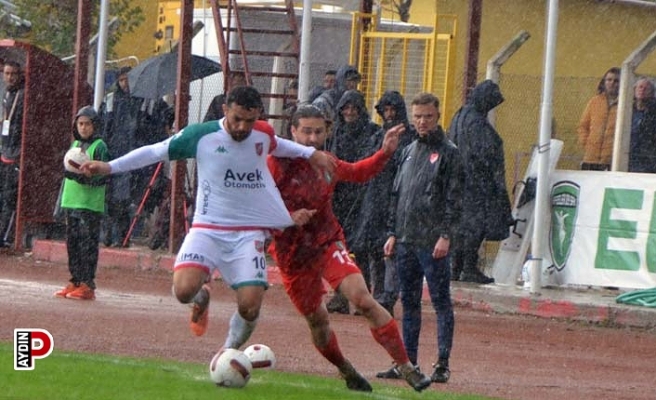 Gol düellosunu Karşıyaka kazandı