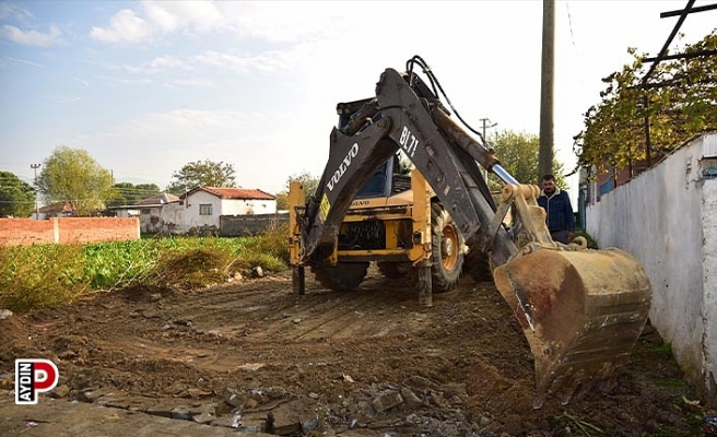 Acarlar’da yollar yenileniyor