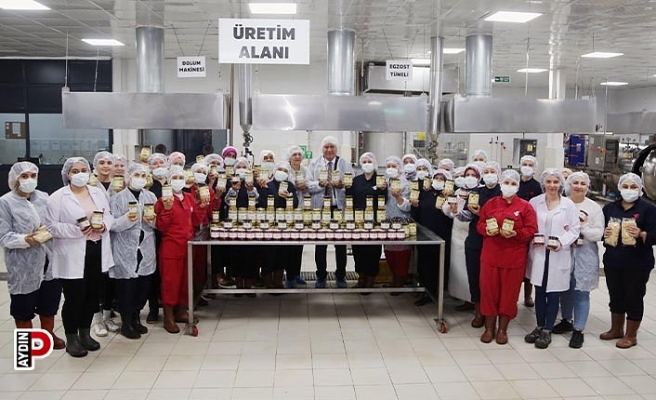 Efeler’in tarım ürünleri Efelerli kadınların ellerinde şekilleniyor
