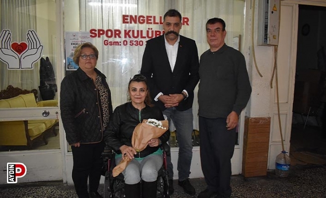 Muhtar Aday Adayı Benli ’den Özel Günde anlamlı ziyaret