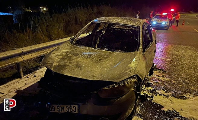 Seyir halindeki otomobil yandı