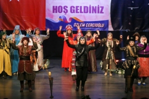 ABB 8 Mart Dünya Emekçi Kadınlar Günü defilesi düzenledi