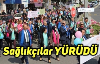 Sağlıkçılar yürüdü