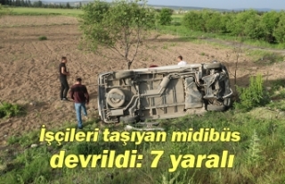 İşçileri taşıyan midibüs devrildi: 7 yaralı