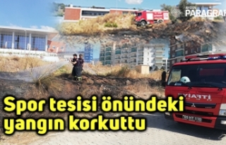 Spor tesisi önündeki yangın korkuttu
