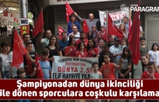 Şampiyonadan dünya ikinciliği ile dönen sporculara...