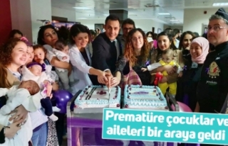 Prematüre çocuklar ve aileleri bir araya geldi