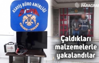 Çaldıkları malzemelerle yakalandılar