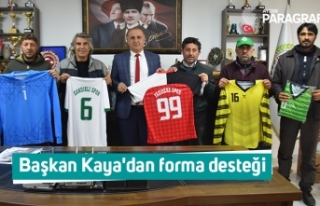 Başkan Kaya'dan forma desteği