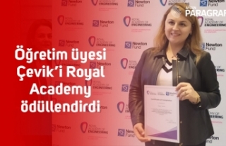 Öğretim üyesi Çevik’i Royal Academy ödüllendirdi