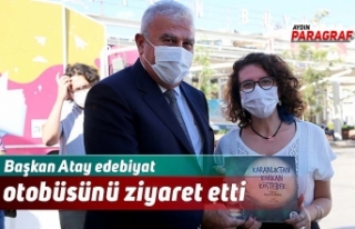 Başkan Atay edebiyat otobüsünü ziyaret etti