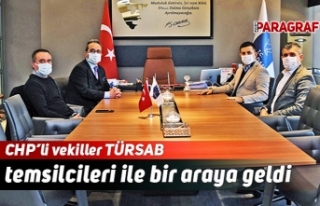 CHP’li vekiller TÜRSAB temsilcileri ile bir araya...