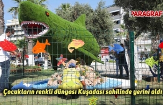 Çocukların renkli dünyası Kuşadası sahilinde...