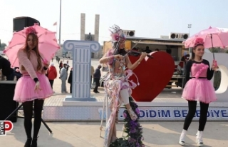 Sevgililer Günü Didim'de Kutlandı