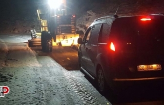 ABB ekipleri karla mücadele çalışmalarını sürdürüyor