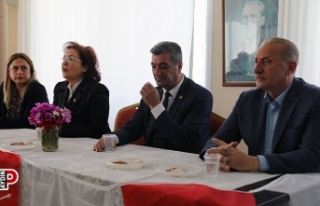 Başkan Atabay CHP'li kadınların eğitimine...