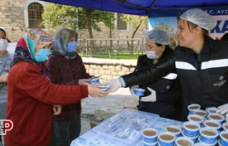 Büyükşehir’den Berat Kandili’nde helva hayrı