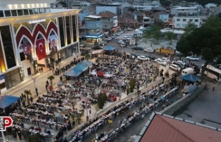 Başkan Kaplan, vatandaşlarla iftar sofrasında buluştu