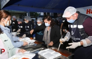Binlerce Aydınlı Büyükşehir’in iftar sofralarında...