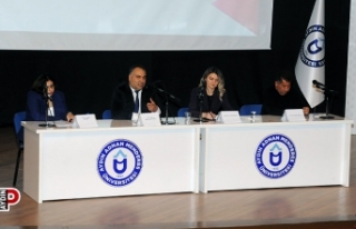 Tarih Boyunca Kütüphaneler konulu panel düzenlendi