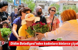 Didim Belediyesi'nden kadınlara binlerce çiçek