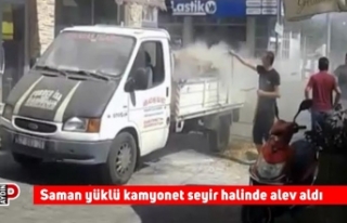 Saman yüklü kamyonet seyir halinde alev aldı