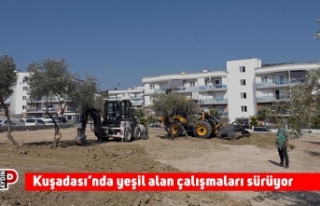 Kuşadası’nda yeşil alan çalışmaları sürüyor