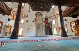 Dedeköy Cihanoğlu Cami, 667 yıldır ihtişamını...