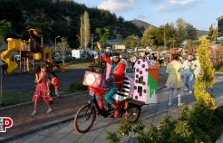 Kuşadası Belediyesi’den çocuklara bayram sürprizi