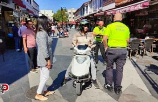 Kuşadası'nda kurallara uymayan motosiklet sürücülerine...