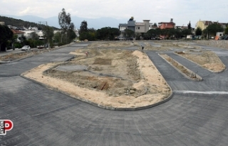 Kuşadası'nda Trafik Eğitim Parkı’nda çalışmalar...